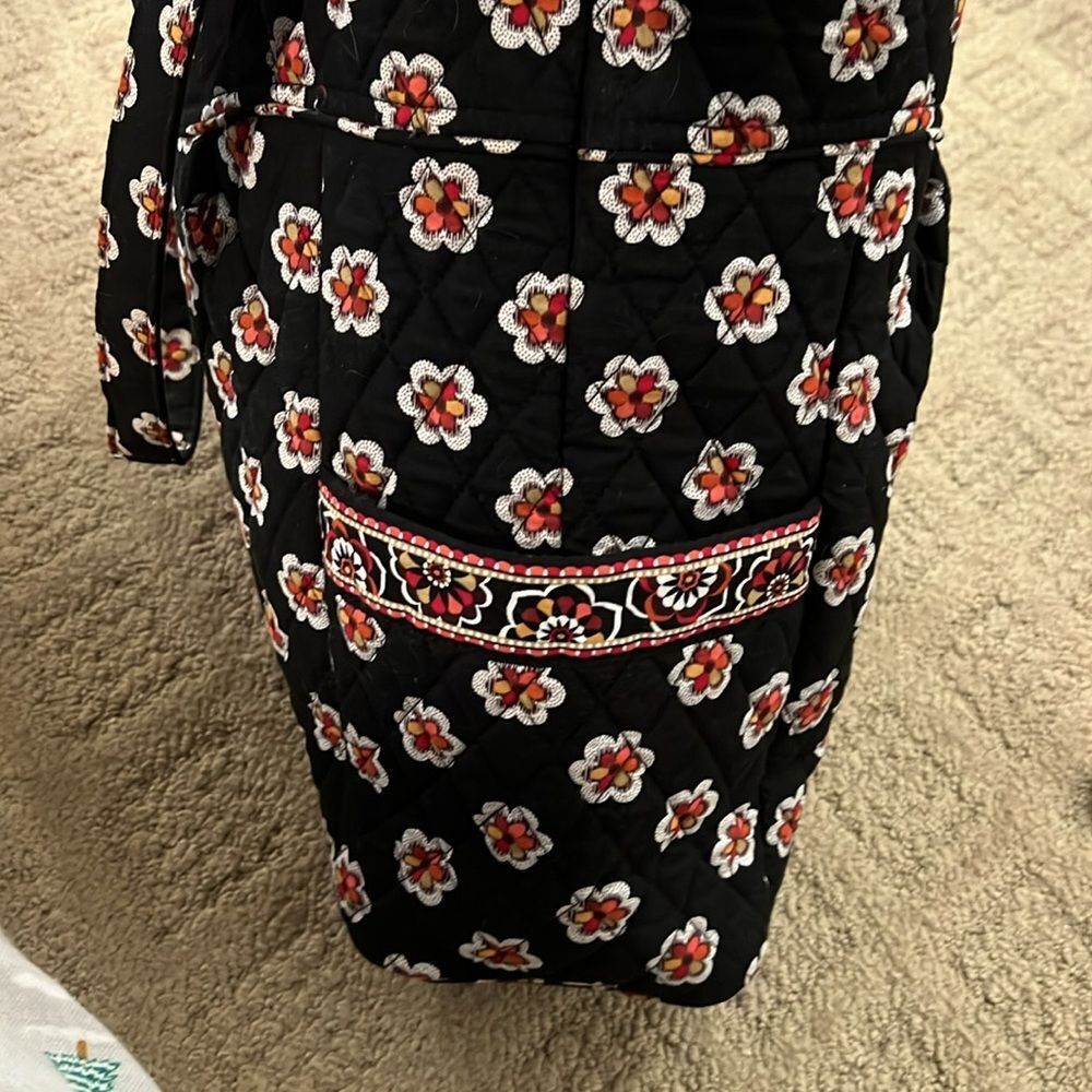 Vera Bradley Pirouette shoulder bag Black Floral in EUC - Picture 3 of 13